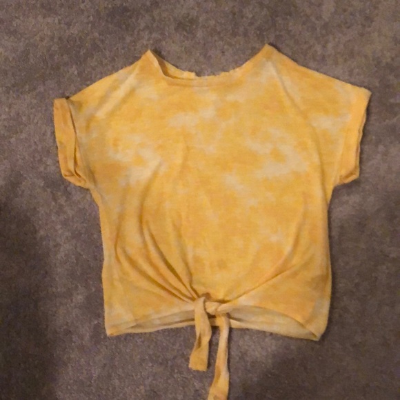 Ardene cropped tie tee - Picture 2 of 4